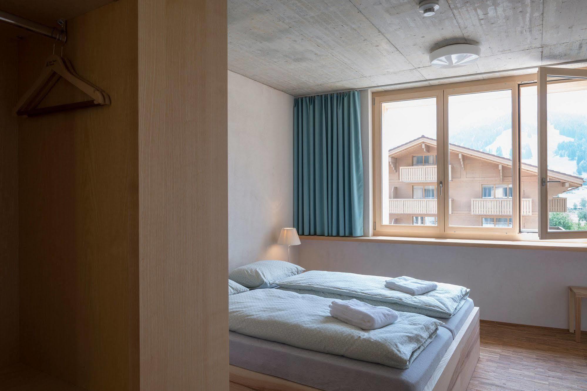 Saanen Gstaad Youth Hostel Eksteriør billede